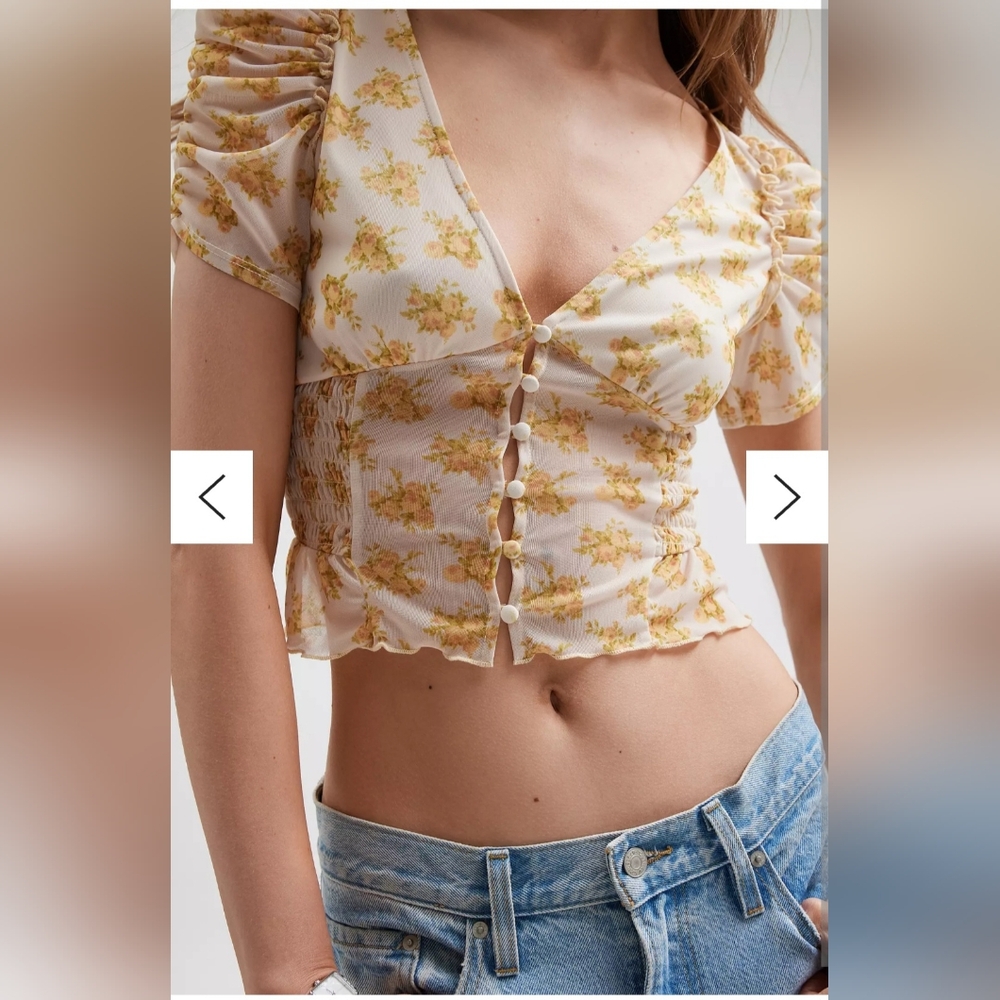 Kimchi Blue Floral Yellow Button-Up Women's Top